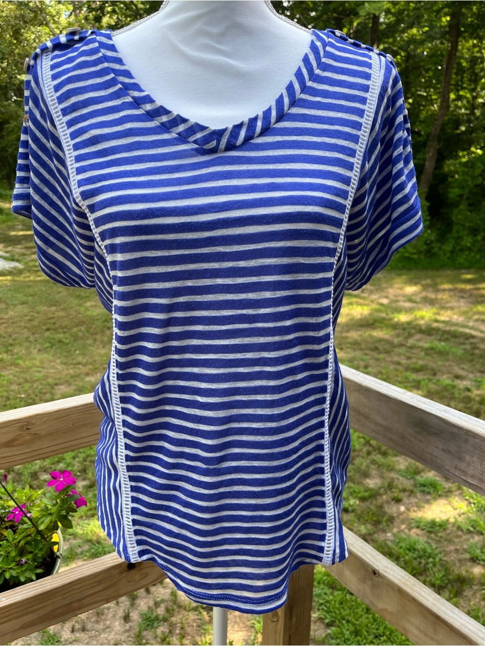 Democracy Women’s Small Blue and White Striped Dolman Short Sleeve Tee